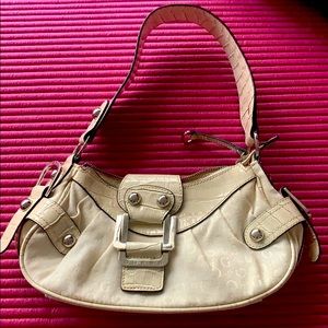 Guess shoulder bag never used